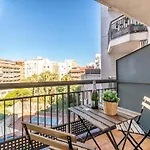 Sagrada Familia: Bonito Y Muy Centrico
