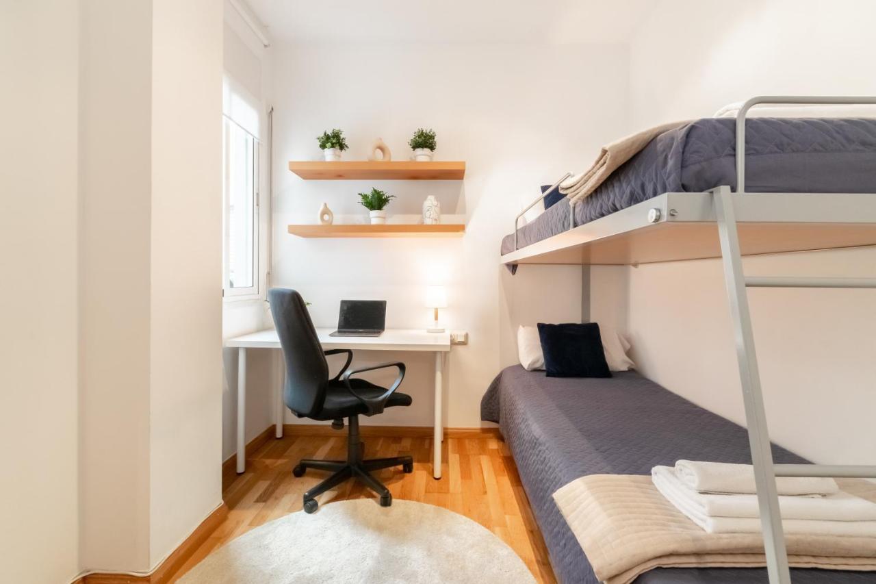 Sagrada Familia: Bonito Y Muy Centrico Apartment *