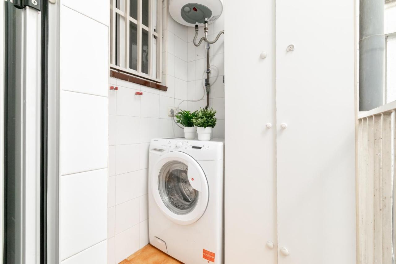 Sagrada Familia: Bonito Y Muy Centrico Apartment Barcelona